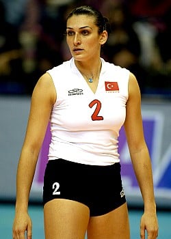 Esra Gumus